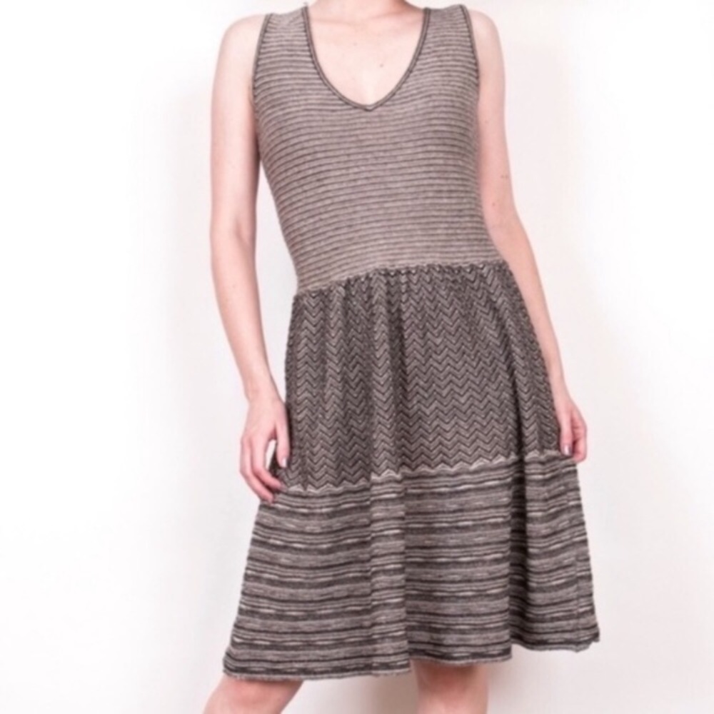 New Anthropologie dress large knit New test pattern sleeveless